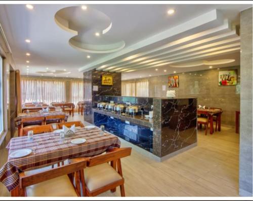 Restaurant, HOTEL SAINISON in Gadherni Restaurant, HOTEL SAINISON in Gadherni