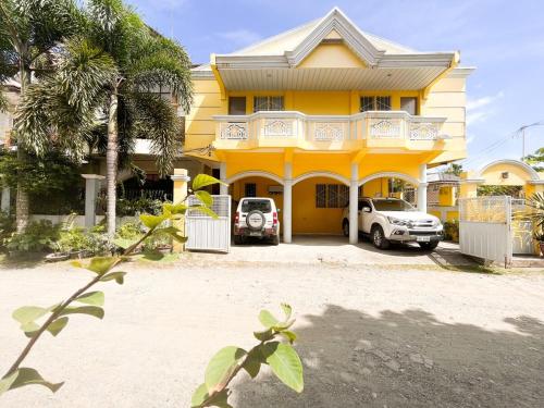Iloilo Transient Rooms | Good for 15-20 pax