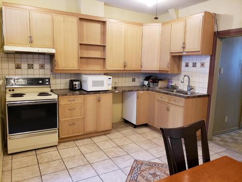 Delightful room near Metro Monk station with Self Check-in in Southwest Delightful room near Metro Monk station with Self Check-in in Southwest
