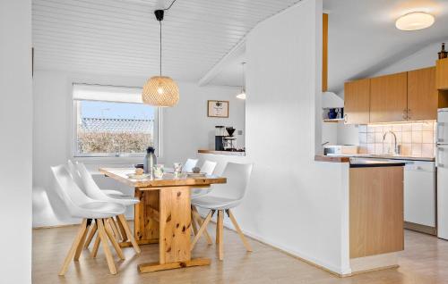 Kitchen, Bjerghuset in Allinge Kitchen, Bjerghuset in Allinge