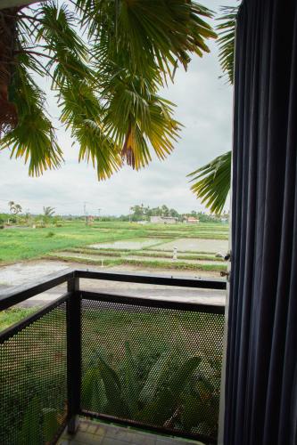 Swell Hotel, Pool Bar & Restaurant in Tanah Lot Swell Hotel, Pool Bar & Restaurant in Tanah Lot