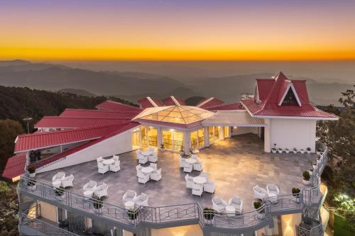 Balcony/terrace, Snow Valley Heights in Shimla Balcony/terrace, Snow Valley Heights in Shimla