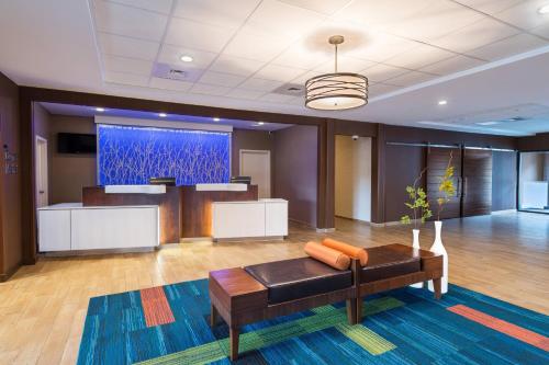 Lobby, Fairfield by Marriott Inn & Suites Uncasville Mohegan Sun Area in Uncasville (CT) Lobby, Fairfield by Marriott Inn & Suites Uncasville Mohegan Sun Area in Uncasville (CT)