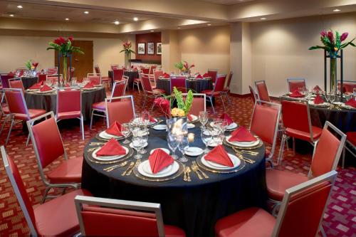 Vergaderruimte / feestzalen, Four Points by Sheraton Memphis East in Memphis Vergaderruimte / feestzalen, Four Points by Sheraton Memphis East in Memphis