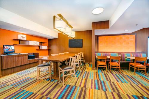 مطعم, فيرفيلد إن آند سويتس جرينفيل سيمبسونفيل (Fairfield Inn & Suites Greenville Simpsonville) in Simpsonville مطعم, فيرفيلد إن آند سويتس جرينفيل سيمبسونفيل (Fairfield Inn & Suites Greenville Simpsonville) in Simpsonville