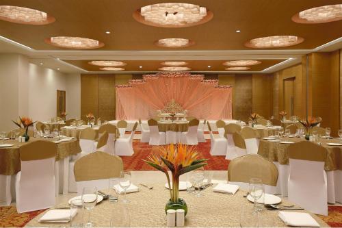 Lobby, Four Points by Sheraton Hotel & Serviced Apartments, Pune in Pune Lobby, Four Points by Sheraton Hotel & Serviced Apartments, Pune in Pune