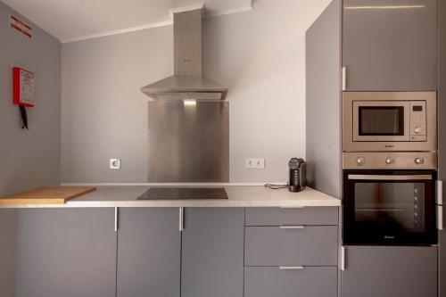 ห้องครัว, Family-Friendly Villa with Private Pool & Rooftop Oasis in เปนินา ห้องครัว, Family-Friendly Villa with Private Pool & Rooftop Oasis in เปนินา