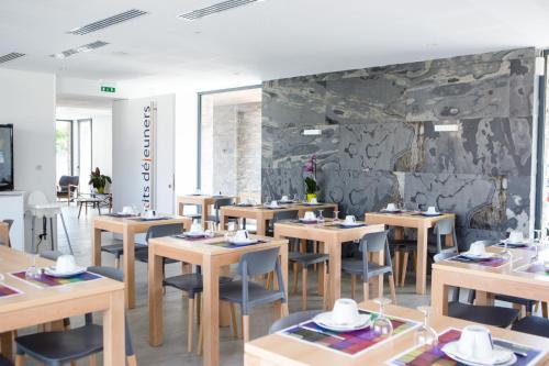 Εστιατόριο, Hotel Restaurant Santiago in Χεντάγη Εστιατόριο, Hotel Restaurant Santiago in Χεντάγη