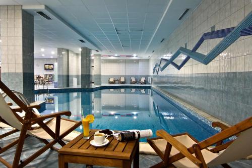 Басейн, TES Flora Apartments in Бороветс Басейн, TES Flora Apartments in Бороветс