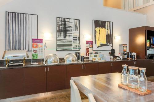 Food and beverages, Residence Inn Chicago Deerfield in Deerfield (IL) Food and beverages, Residence Inn Chicago Deerfield in Deerfield (IL)
