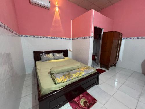 Huỳnh Yên (Huynh Yen) in ทัญดุค Huỳnh Yên (Huynh Yen) in ทัญดุค