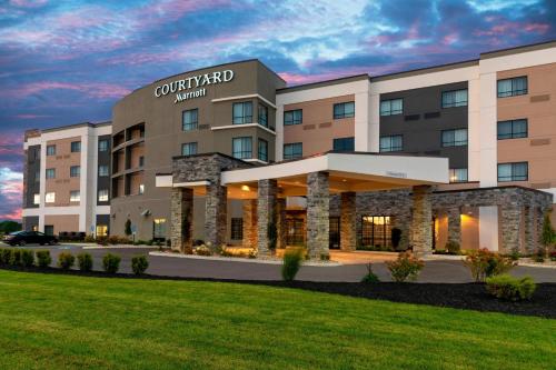 Kilátás, Courtyard Cleveland Elyria in Elyria (Ohio) Kilátás, Courtyard Cleveland Elyria in Elyria (Ohio)