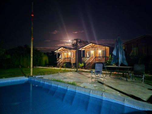 Вид, Tuquil-HA in Ladyville Вид, Tuquil-HA in Ladyville