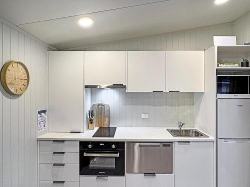 Shelly Beach TOP 10 Holiday Park Inn in Coromandel Shelly Beach TOP 10 Holiday Park Inn in Coromandel
