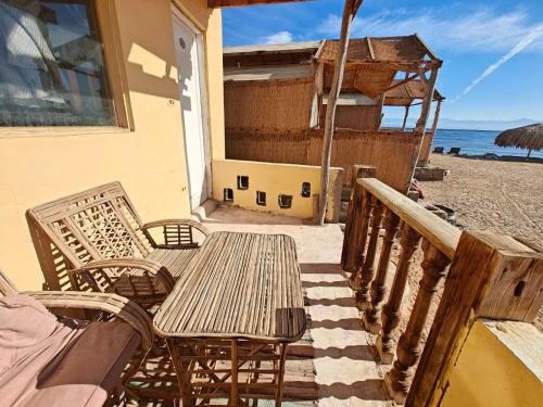 Balcony/terrace, Acacia Camp in Nuweiba Balcony/terrace, Acacia Camp in Nuweiba