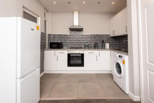 Spacious Central Liverpool Home in Kensington Spacious Central Liverpool Home in Kensington