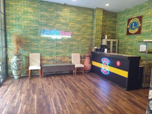Lobby, Louise Hotel in Deli Serdang Lobby, Louise Hotel in Deli Serdang