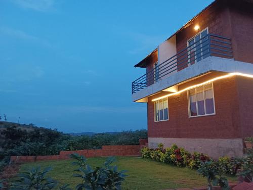3BR Sunset Villa in Moleshwar 3BR Sunset Villa in Moleshwar