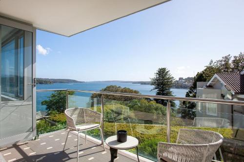 Harbour Eyes, Darling Point Isyd in Darling Point Harbour Eyes, Darling Point Isyd in Darling Point