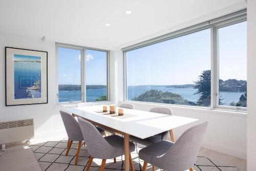 Harbour Eyes, Darling Point Isyd in Darling Point Harbour Eyes, Darling Point Isyd in Darling Point