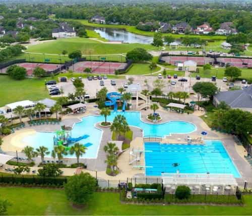 Balmoral LakeSide 5br 4ba House in Atascocita Balmoral LakeSide 5br 4ba House in Atascocita