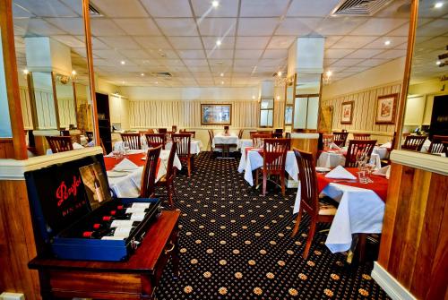 Restaurant, Redearth Boutique Hotel in Mount Isa Restaurant, Redearth Boutique Hotel in Mount Isa
