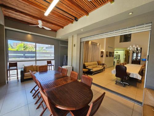 Instalaciones, Superbe Villa Spacieuse Tout confort avec Piscine et Jacuzzi in Ashkelon Instalaciones, Superbe Villa Spacieuse Tout confort avec Piscine et Jacuzzi in Ashkelon