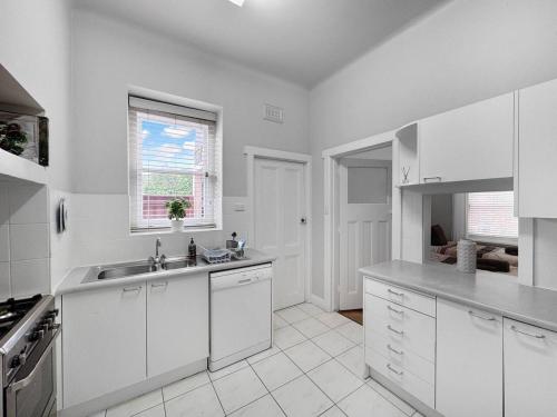 廚房, Ground floor apartment, 250 metres to the beach in 布萊頓 廚房, Ground floor apartment, 250 metres to the beach in 布萊頓