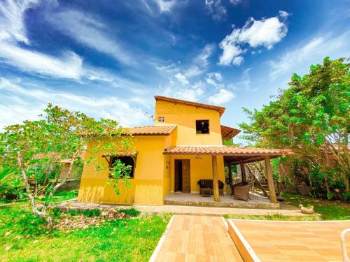 Casa amarela Boipeba Bahia in Ilha De Boipeba Casa amarela Boipeba Bahia in Ilha De Boipeba