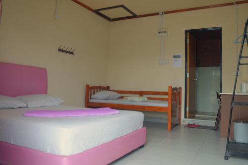 Sukau Village View Stay & Backpackers in Kota Kinabatangan Sukau Village View Stay & Backpackers in Kota Kinabatangan