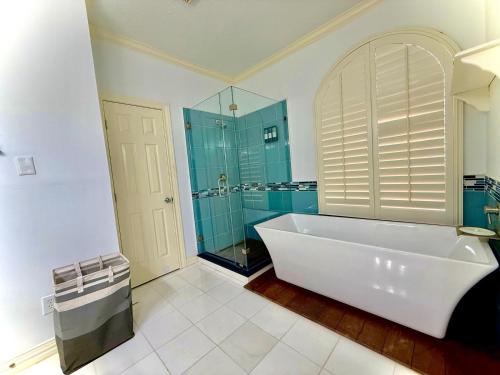 Facilities, Lakefront Oasis in Atascocita Facilities, Lakefront Oasis in Atascocita
