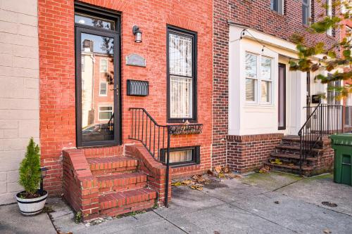 2 Mi to National Aquarium Canton Home with Patio! in Canton 2 Mi to National Aquarium Canton Home with Patio! in Canton