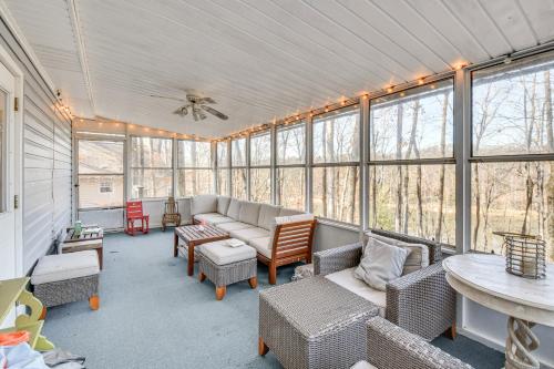 Lakefront Gem with Games in Westminster! in Westminster Lakefront Gem with Games in Westminster! in Westminster