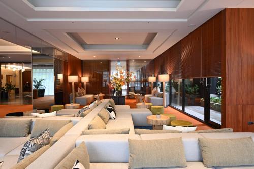 Via Hotel Breeze near Guandu Temple (Kuantu Temple) Via Hotel Breeze near Guandu Temple (Kuantu Temple)