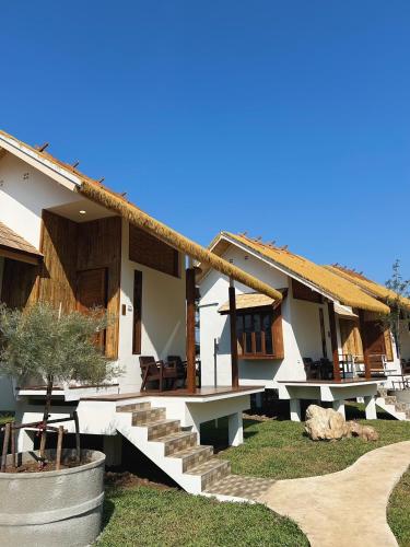 ทัศนียภาพภายนอกโรงแรม, ปายคันทรีฮัท (Pai Country Hut) in ริมน้ำปาย ทัศนียภาพภายนอกโรงแรม, ปายคันทรีฮัท (Pai Country Hut) in ริมน้ำปาย