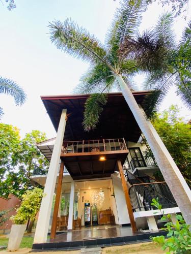Canel Park Hotel in Polonnaruwa Canel Park Hotel in Polonnaruwa