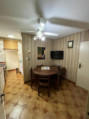 Kitchen, La Petite Maison Valle in Caballito Kitchen, La Petite Maison Valle in Caballito