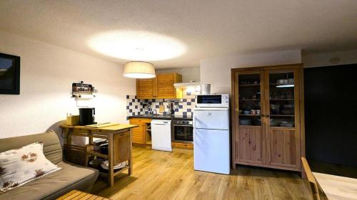 Résidence Les Cytises - Agréable T2 avec jardin et terrasse 4/6 personnes MAE-6871 (Residence Les Cytises - Agreable T2 avec jardin et terrasse 4/6 personnes MAE-6871) in Vallouise Résidence Les Cytises - Agréable T2 avec jardin et terrasse 4/6 personnes MAE-6871 (Residence Les Cytises - Agreable T2 avec jardin et terrasse 4/6 personnes MAE-6871) in Vallouise