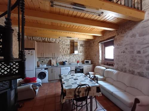 Konyha, El altillo de Valbonilla in Castrojeriz Konyha, El altillo de Valbonilla in Castrojeriz