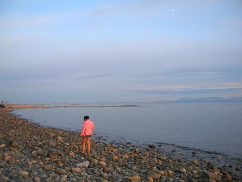 This photo about Davis Bay Bed & Breakfast shared on HyHotel.com