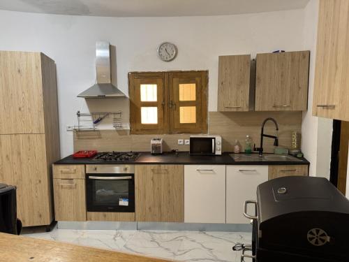 厨房, Cases conviviales et chaleureuses in 加帕罗尔 厨房, Cases conviviales et chaleureuses in 加帕罗尔