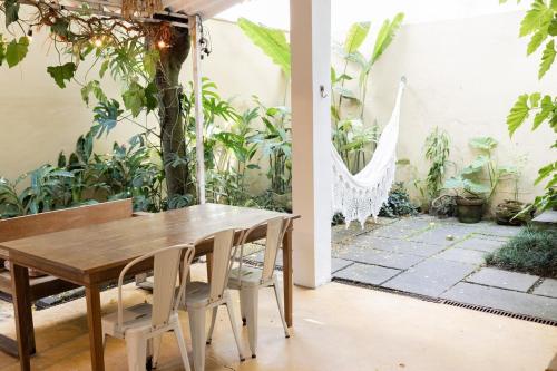 Facilities, Casa de Charme Centenaria - Vila Privativa no Horto in Jardim Botanico Facilities, Casa de Charme Centenaria - Vila Privativa no Horto in Jardim Botanico