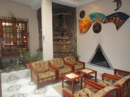 Pub/Lounge, Qelqatani Hotel in Puno Pub/Lounge, Qelqatani Hotel in Puno