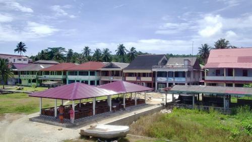 KeyHole Surf Camp in Botohilitano KeyHole Surf Camp in Botohilitano