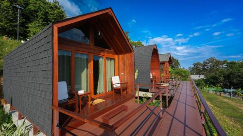 Balcony/terrace, So View Phuket Resort in Koh Sirey Balcony/terrace, So View Phuket Resort in Koh Sirey