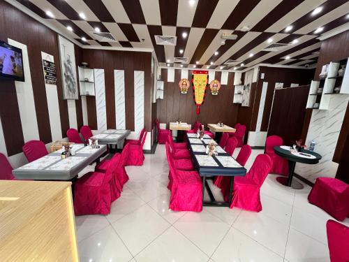 Restaurant, Claridge Star Hotel near Fish Market Restaurant, Claridge Star Hotel near Fish Market