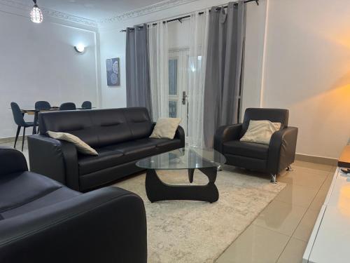 Appartements modernes, Wifi, TV - Yaoundé, Omnisports (Appartements modernes, Wifi, TV - Yaounde, Omnisports) in Yaounde Appartements modernes, Wifi, TV - Yaoundé, Omnisports (Appartements modernes, Wifi, TV - Yaounde, Omnisports) in Yaounde