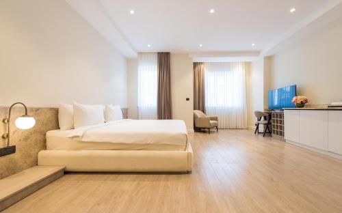 Lamer Sea Breeze Resort