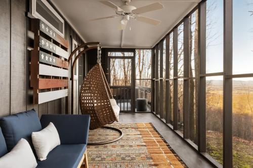 Hygge mountain retreat with stunning views in New Market (VA) Hygge mountain retreat with stunning views in New Market (VA)