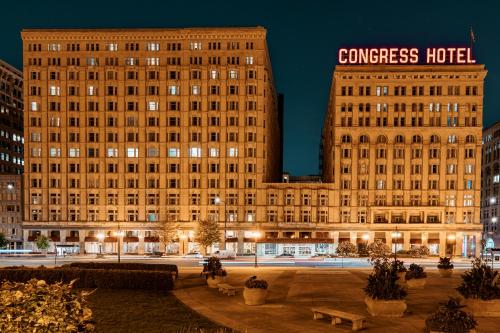 Exterior view, Congress Plaza Hotel in Chicago (IL) Exterior view, Congress Plaza Hotel in Chicago (IL)